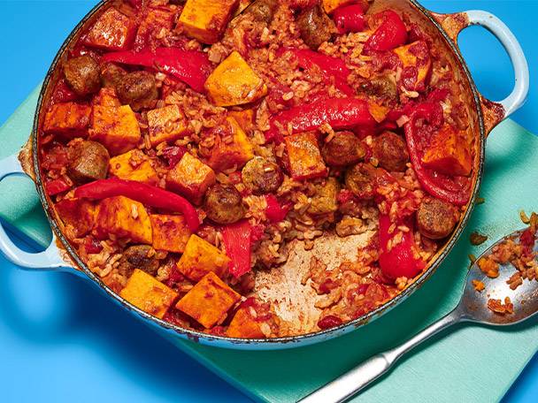 Spicy rice with sweet potato and sausages.
