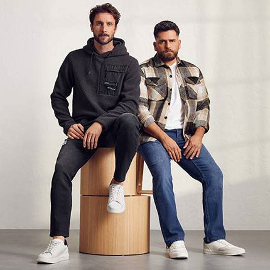 Hoodies, plaid shirts, and jeans.