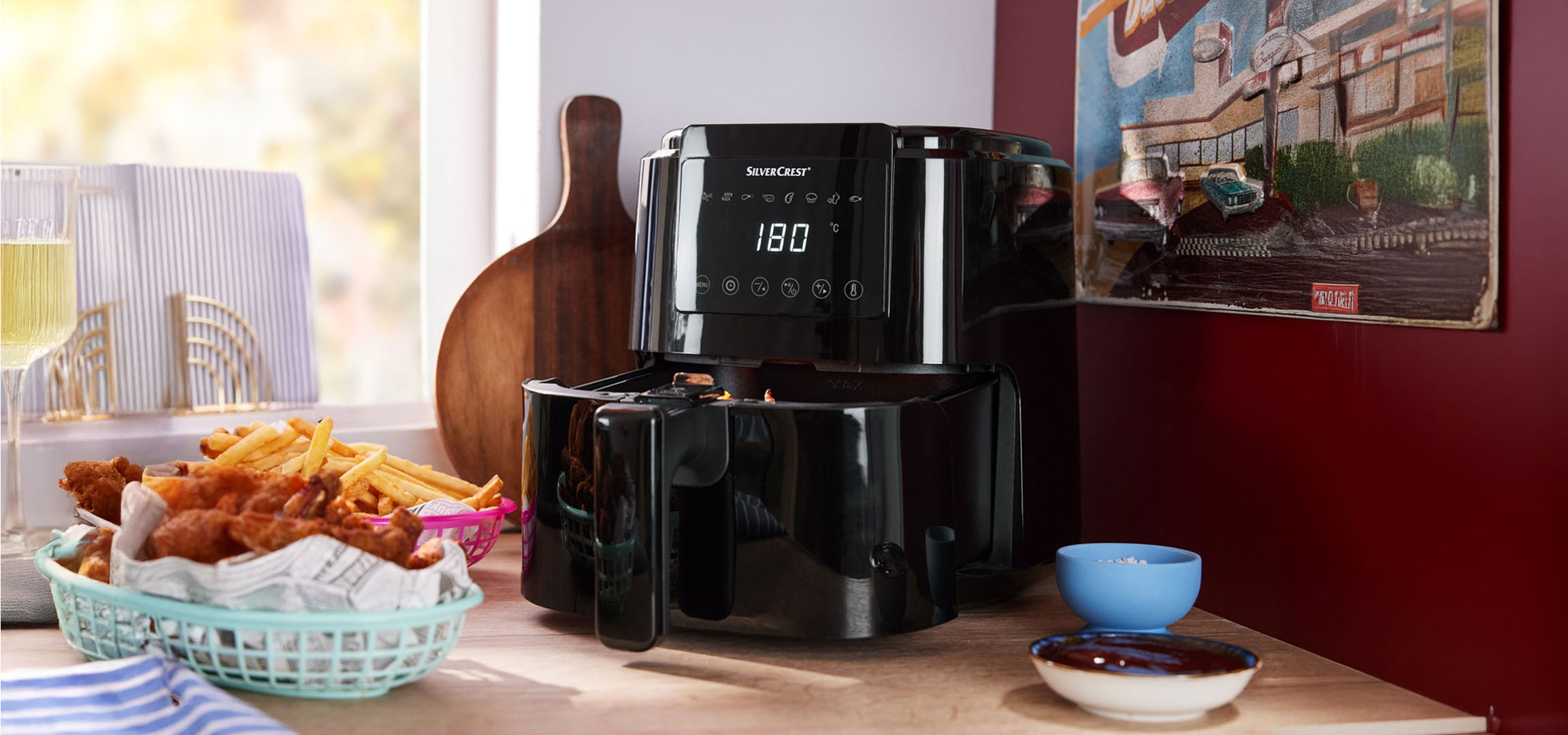 SilverCrest air fryer, fries, and fried chicken.